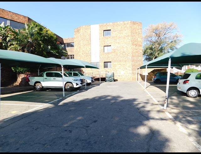 2,993M² OFFICE TO LET IN FERNDALE